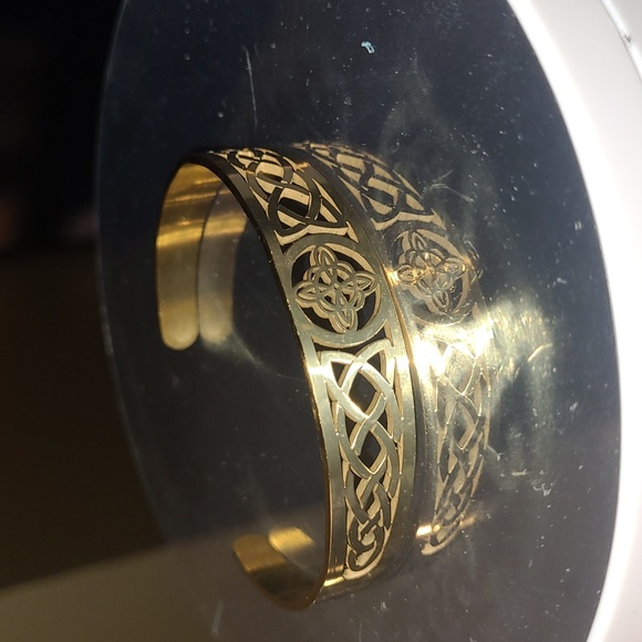 Breakfast at Tiffany's Bracelet - Picture 6 of 8